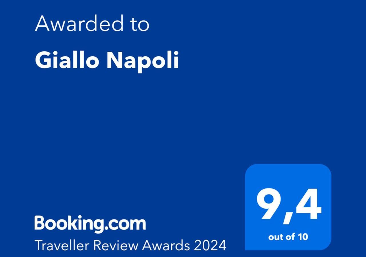 Giallo Napoli Bagian luar foto